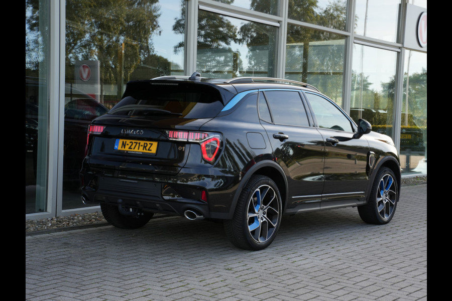 Lynk & Co 01 1.5 262pk Plug-in Hybrid | Trekhaak | Panoramadak | ACC | Navigatie | Camera