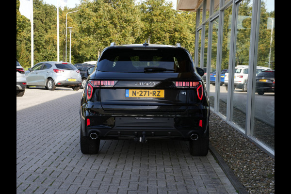 Lynk & Co 01 1.5 262pk Plug-in Hybrid | Trekhaak | Panoramadak | ACC | Navigatie | Camera