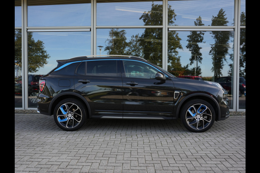 Lynk & Co 01 1.5 262pk Plug-in Hybrid | Trekhaak | Panoramadak | ACC | Navigatie | Camera