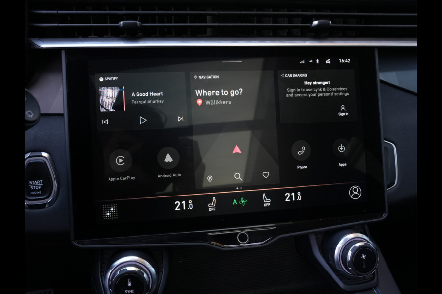 Lynk & Co 01 1.5 262pk Plug-in Hybrid | Trekhaak | Panoramadak | ACC | Navigatie | Camera