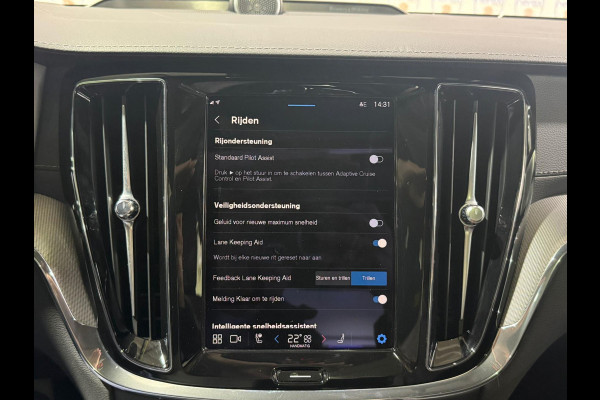 Volvo S60 2.0 Recharge T8 AWD Ultimate Dark/Bowers&Wilkins/Pano/Pilot Asist