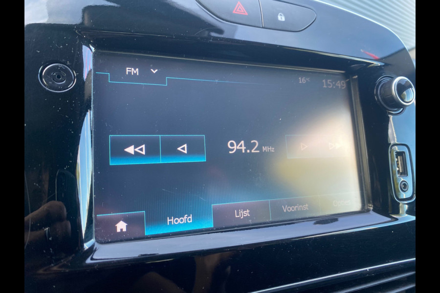 Renault Clio BWJ 11-2018 | 0.9 TCe 90PK Limited | TREKHAAK | NAVI | AIRCO | PDC | LICHTMETAAL | PRIVACY GLASS | CRUISE