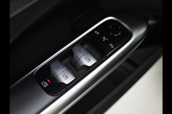 Mercedes-Benz C-Klasse Estate 300 e Avantgarde | Keyless | Trekhaak | 360 | BLIS | Leder | Sfeerverlichting | Carplay