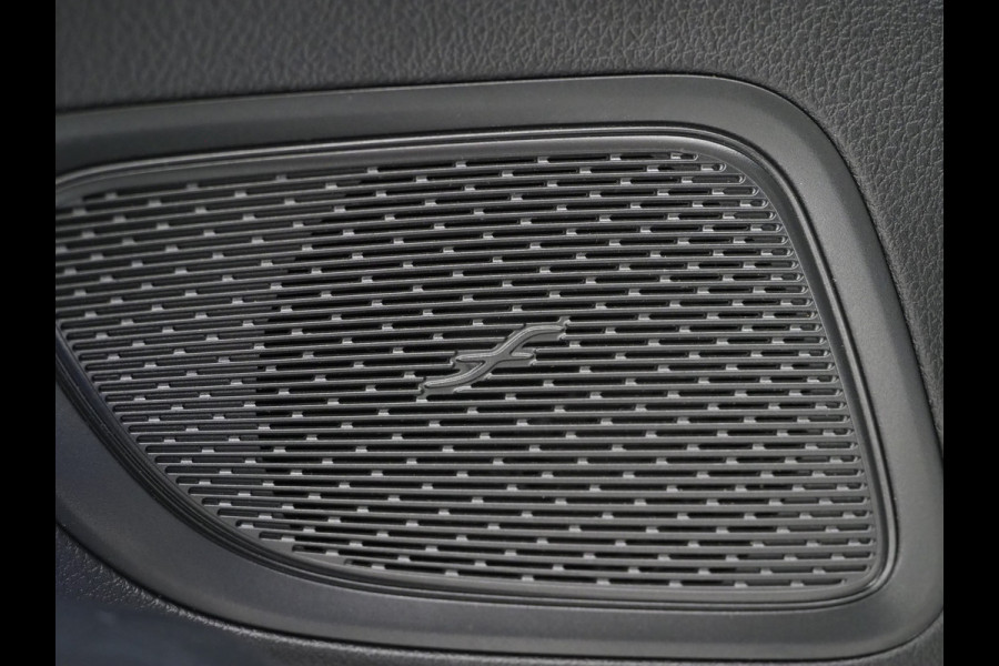 Mercedes-Benz C-Klasse Estate 300 e Avantgarde | Keyless | Trekhaak | 360 | BLIS | Leder | Sfeerverlichting | Carplay