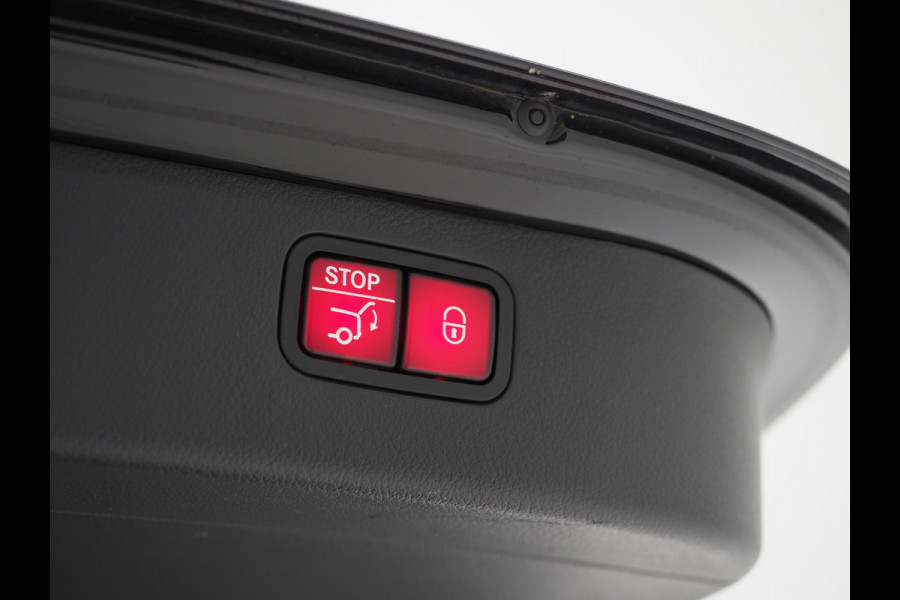 Mercedes-Benz C-Klasse Estate 300 e Avantgarde | Keyless | Trekhaak | 360 | BLIS | Leder | Sfeerverlichting | Carplay