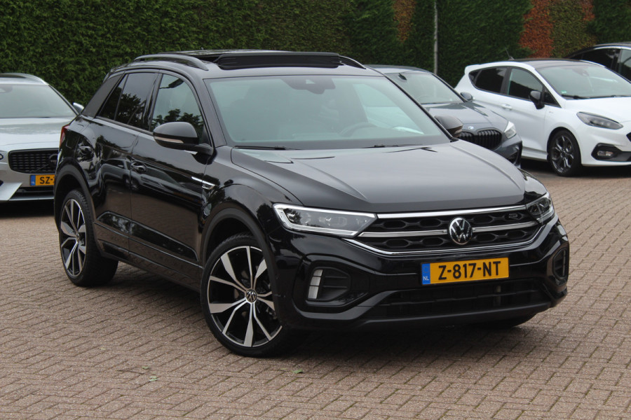 Volkswagen T-Roc 1.5 TSI R-Line Business / Panoramadak / Camera / Navigatie / Blackpack / 19'' / DAB / Stoelverwarming / ACC Volkswagen T-Roc 1.5 TSI R-Line Business / Panoramadak / Camera / Navigatie / Blackpack / 19'' / DAB / Stoelverwarming / ACC