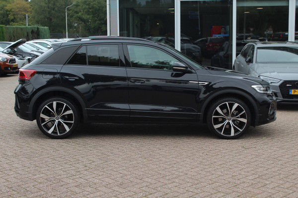 Volkswagen T-Roc 1.5 TSI R-Line Business / Panoramadak / Camera / Navigatie / Blackpack / 19'' / DAB / Stoelverwarming / ACC Volkswagen T-Roc 1.5 TSI R-Line Business / Panoramadak / Camera / Navigatie / Blackpack / 19'' / DAB / Stoelverwarming / ACC