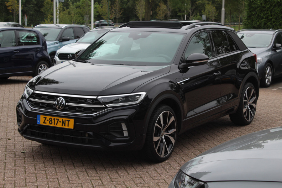 Volkswagen T-Roc 1.5 TSI R-Line Business / Panoramadak / Camera / Navigatie / Blackpack / 19'' / DAB / Stoelverwarming / ACC Volkswagen T-Roc 1.5 TSI R-Line Business / Panoramadak / Camera / Navigatie / Blackpack / 19'' / DAB / Stoelverwarming / ACC
