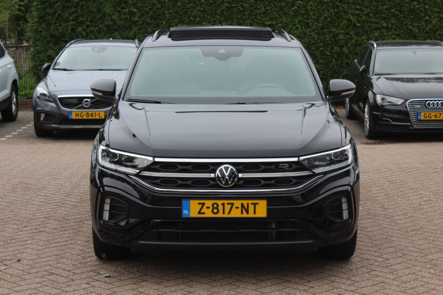 Volkswagen T-Roc 1.5 TSI R-Line Business / Panoramadak / Camera / Navigatie / Blackpack / 19'' / DAB / Stoelverwarming / ACC Volkswagen T-Roc 1.5 TSI R-Line Business / Panoramadak / Camera / Navigatie / Blackpack / 19'' / DAB / Stoelverwarming / ACC