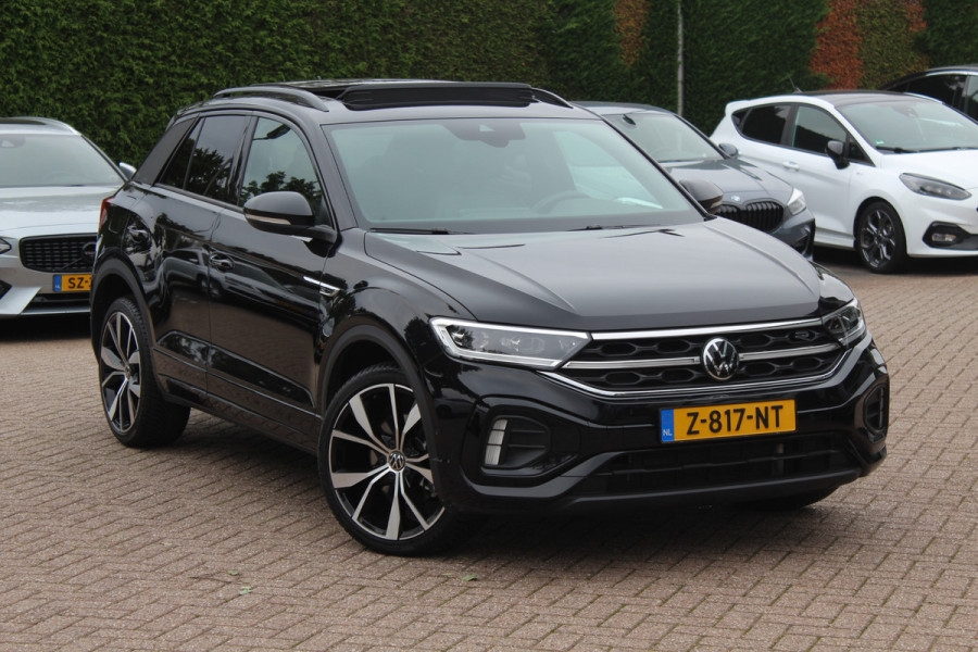 Volkswagen T-Roc 1.5 TSI R-Line Business / Panoramadak / Camera / Navigatie / Blackpack / 19'' / DAB / Stoelverwarming / ACC Volkswagen T-Roc 1.5 TSI R-Line Business / Panoramadak / Camera / Navigatie / Blackpack / 19'' / DAB / Stoelverwarming / ACC