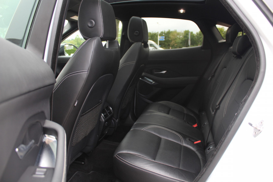 Jaguar E-Pace 2.0 P250 AWD SE / Panoramadak / Camera / Head-up / Leder / 19'' / Meridian / Memory seats / Navigatie / Dodehoek / Stoelverwarming / ACC
