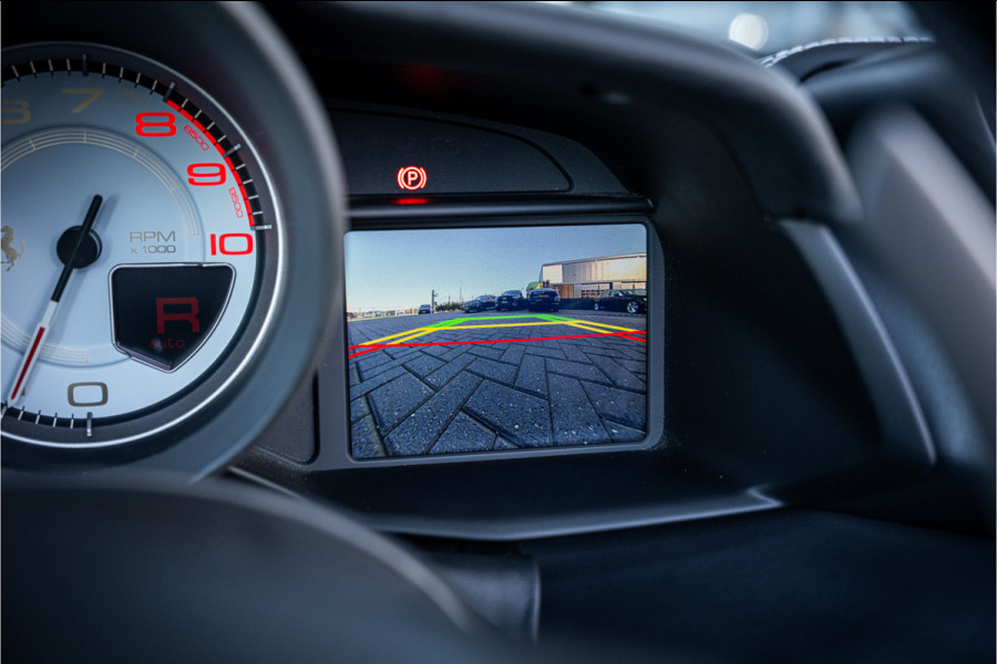 Ferrari 488 3.9 Spider HELE - Passenger Display | Lift | Camera | Carplay