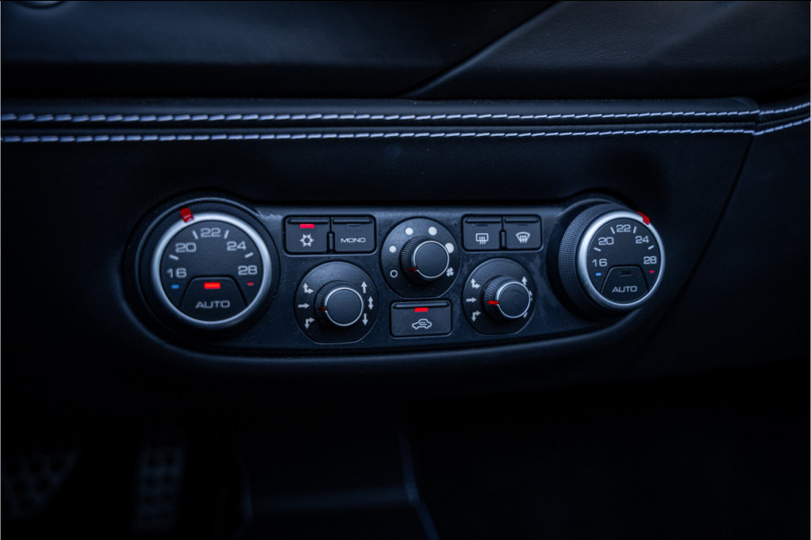 Ferrari 488 3.9 Spider HELE - Passenger Display | Lift | Camera | Carplay