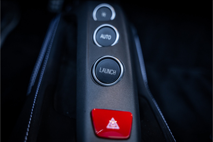 Ferrari 488 3.9 Spider HELE - Passenger Display | Lift | Camera | Carplay