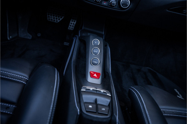 Ferrari 488 3.9 Spider HELE - Passenger Display | Lift | Camera | Carplay