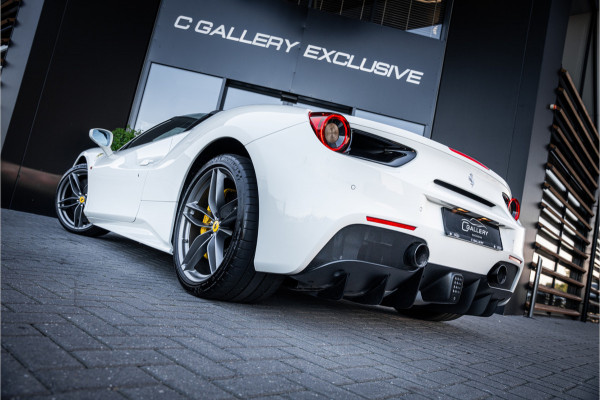 Ferrari 488 3.9 Spider HELE - Passenger Display | Lift | Camera | Carplay