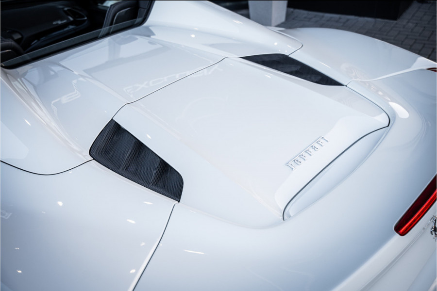 Ferrari 488 3.9 Spider HELE - Passenger Display | Lift | Camera | Carplay