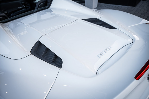 Ferrari 488 3.9 Spider HELE - Passenger Display | Lift | Camera | Carplay