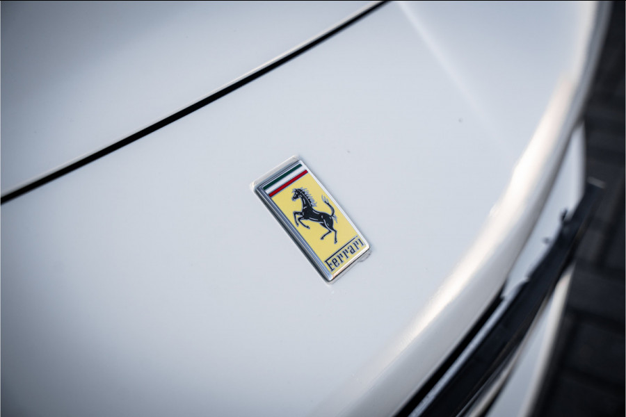 Ferrari 488 3.9 Spider HELE - Passenger Display | Lift | Camera | Carplay