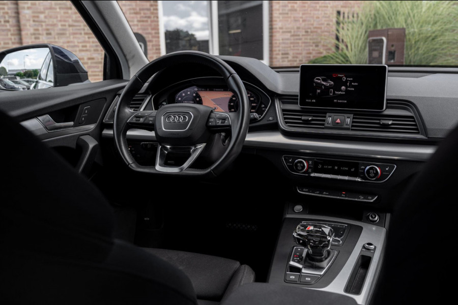 Audi Q5 50 TFSI e Quattro S Edition 300 PK Virtual Adaptive Keyless 19''