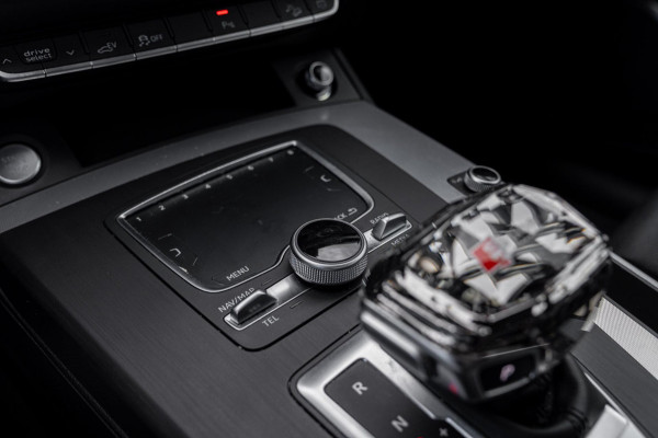 Audi Q5 50 TFSI e Quattro S Edition 300 PK Virtual Adaptive Keyless 19''