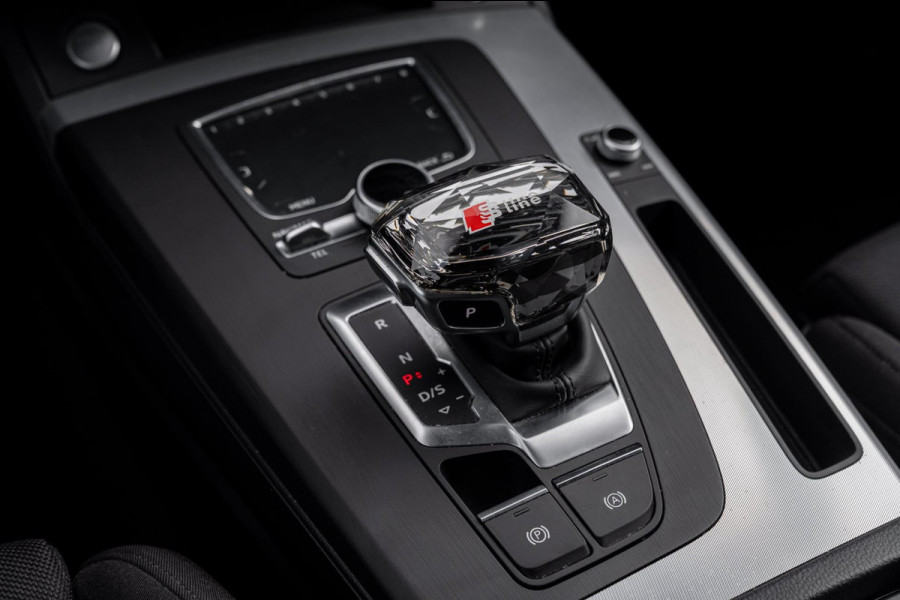 Audi Q5 50 TFSI e Quattro S Edition 300 PK Virtual Adaptive Keyless 19''