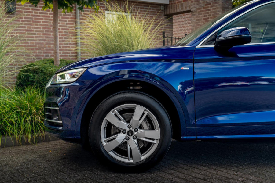 Audi Q5 50 TFSI e Quattro S Edition 300 PK Virtual Adaptive Keyless 19''