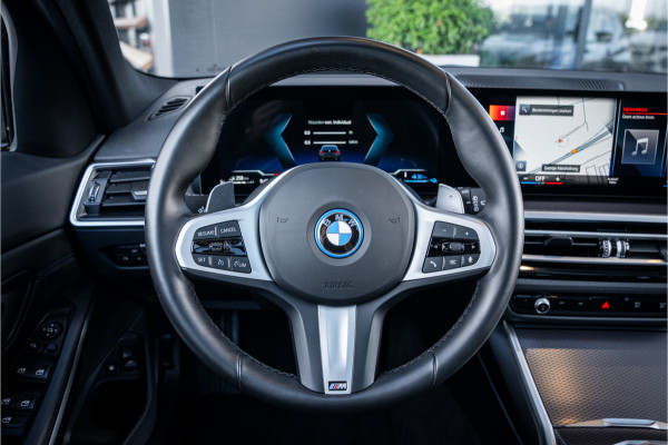 BMW 3 Serie Touring 320e - M Sport | Panorama | Cruise Control | Stoelverwarming