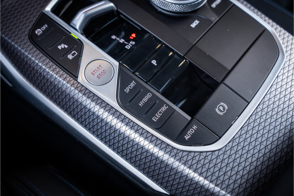 BMW 3 Serie Touring 320e - M Sport | Panorama | Cruise Control | Stoelverwarming