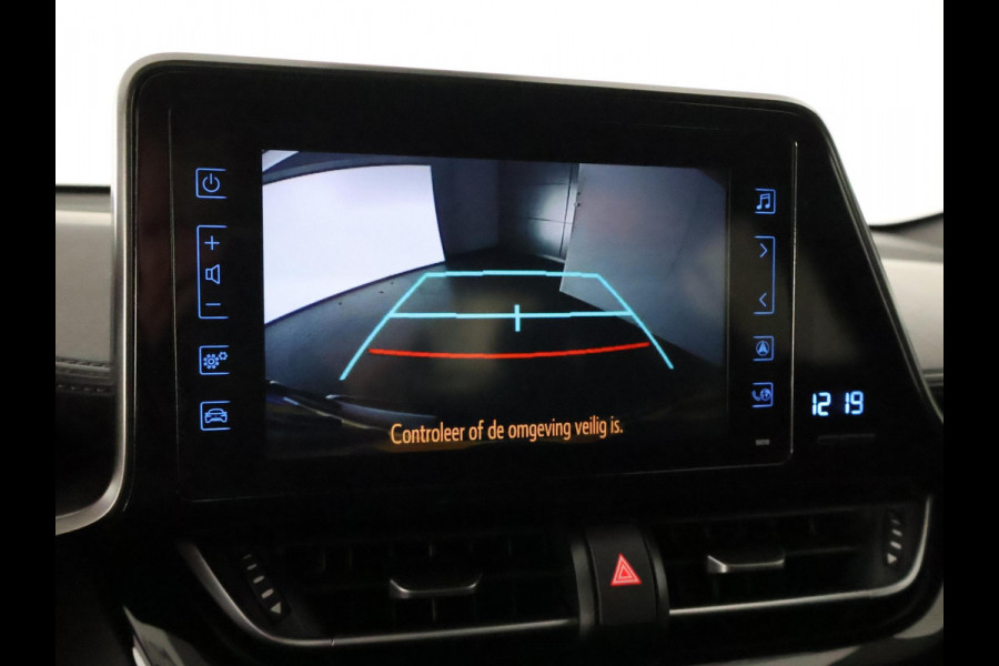 Toyota C-HR 1.8 Hybrid Dynamic Navi. GARANTIE TOT 08-2028! . AFNEEMBARE TREKHAAK. ADAPTIEVE CRUISE CONTROL. PARKEERSENSOREN VOOR & ACHTER. Toyota C-HR 1.8 Hybrid Dynamic Navi. GARANTIE TOT 08-2028! . AFNEEMBARE TREKHAAK. ADAPTIEVE CRUISE CONTROL. PARKEERSENSOREN VOOR & ACHTER.