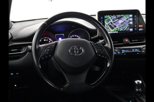 Toyota C-HR 1.8 Hybrid Dynamic Navi. GARANTIE TOT 08-2028! . AFNEEMBARE TREKHAAK. ADAPTIEVE CRUISE CONTROL. PARKEERSENSOREN VOOR & ACHTER. Toyota C-HR 1.8 Hybrid Dynamic Navi. GARANTIE TOT 08-2028! . AFNEEMBARE TREKHAAK. ADAPTIEVE CRUISE CONTROL. PARKEERSENSOREN VOOR & ACHTER.