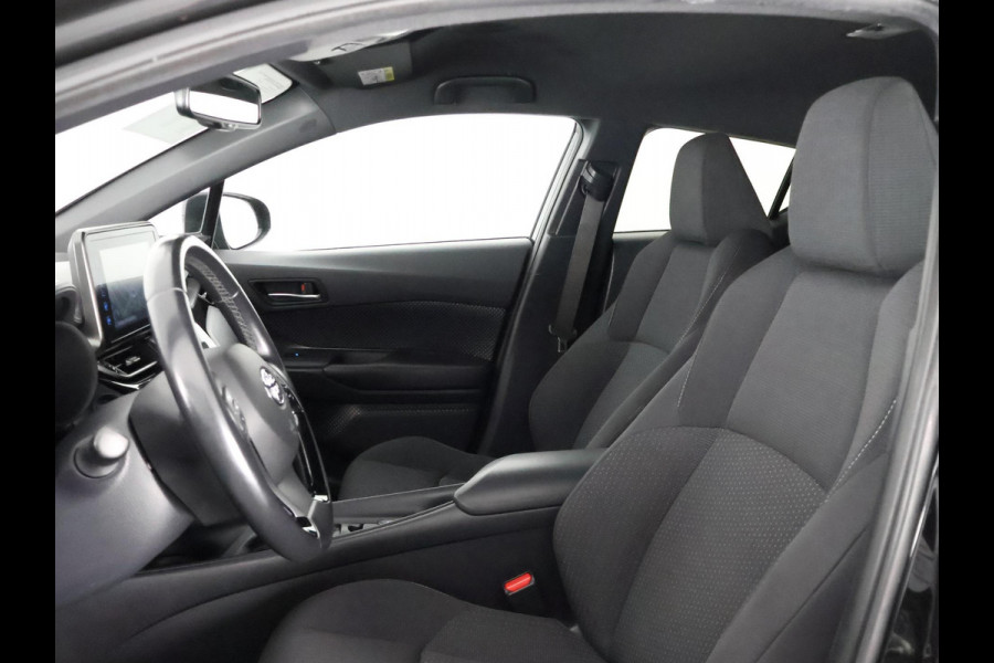 Toyota C-HR 1.8 Hybrid Dynamic Navi. GARANTIE TOT 08-2028! . AFNEEMBARE TREKHAAK. ADAPTIEVE CRUISE CONTROL. PARKEERSENSOREN VOOR & ACHTER. Toyota C-HR 1.8 Hybrid Dynamic Navi. GARANTIE TOT 08-2028! . AFNEEMBARE TREKHAAK. ADAPTIEVE CRUISE CONTROL. PARKEERSENSOREN VOOR & ACHTER.