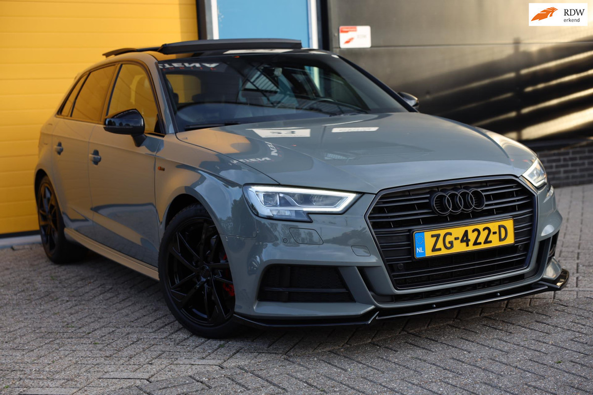 Audi A3 Sportback 35 TFSI 3 x S Line / Aut / NAP / Navi / Leder / Virtual Cockpit / Open Panoramadak / Led / Pdc / Nardo Grey Audi A3 Sportback 35 TFSI 3 x S Line / Aut / NAP / Navi / Leder / Virtual Cockpit / Open Panoramadak / Led / Pdc / Nardo Grey