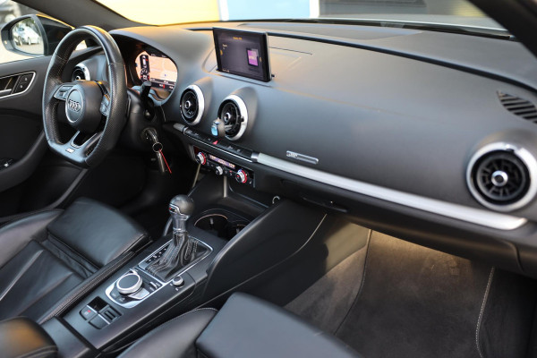 Audi A3 Sportback 35 TFSI 3 x S Line / Aut / NAP / Navi / Leder / Virtual Cockpit / Open Panoramadak / Led / Pdc / Nardo Grey