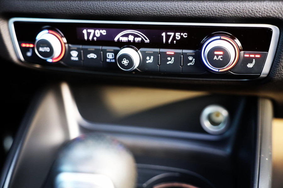 Audi A3 Sportback 35 TFSI 3 x S Line / Aut / NAP / Navi / Leder / Virtual Cockpit / Open Panoramadak / Led / Pdc / Nardo Grey