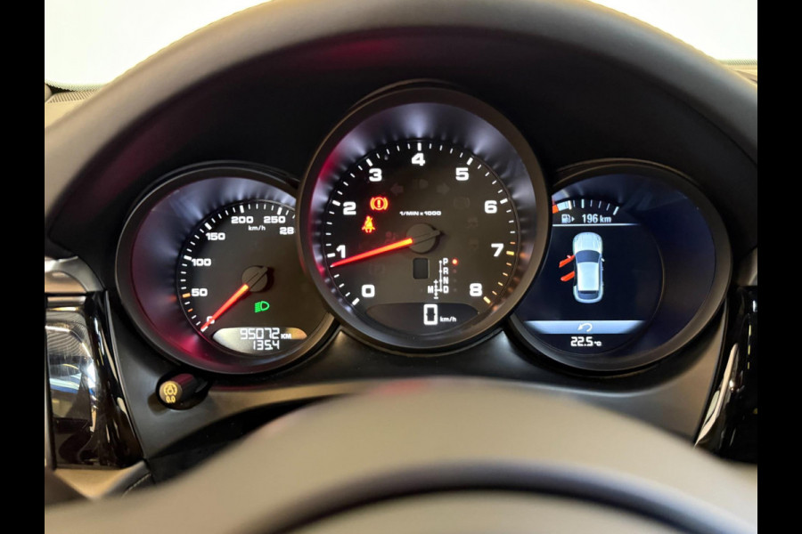Porsche Macan 2.0 |NAP|PANO|SPORTCHRONO|VOL
