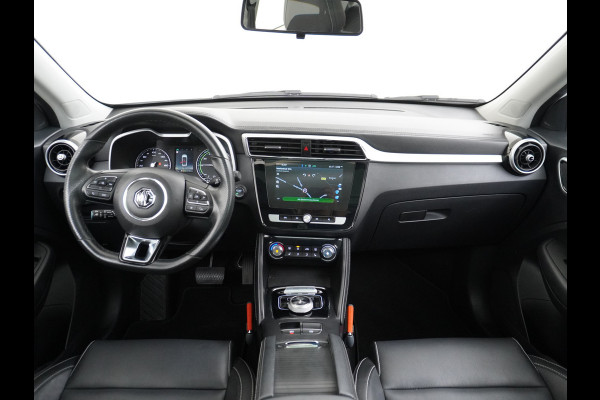 MG Mg Zs gereserveerd EV Luxury 45kWh Leer+elektr. Pano-dak Adaptive-Cr. Camera Navi Airco Apple Carplay Android Auto Stoelverwarming Lmv 17" DAB+ MG Pilot Lane Assist Bluetooth Led 1e Eigenaar Origineel Nederlandse Auto