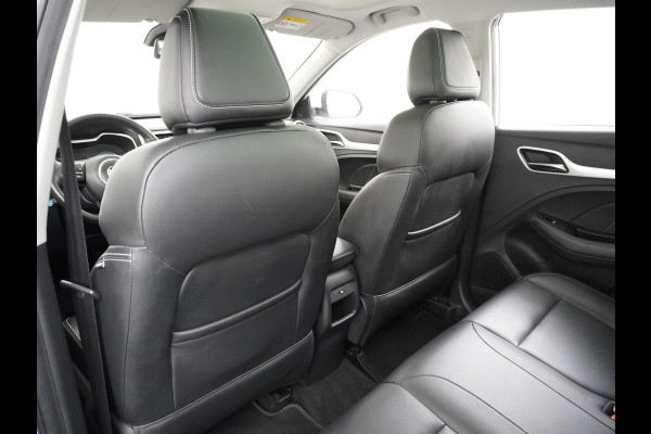 MG Mg Zs gereserveerd EV Luxury 45kWh Leer+elektr. Pano-dak Adaptive-Cr. Camera Navi Airco Apple Carplay Android Auto Stoelverwarming Lmv 17" DAB+ MG Pilot Lane Assist Bluetooth Led 1e Eigenaar Origineel Nederlandse Auto