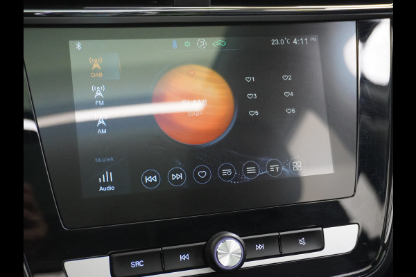 MG Mg Zs gereserveerd EV Luxury 45kWh Leer+elektr. Pano-dak Adaptive-Cr. Camera Navi Airco Apple Carplay Android Auto Stoelverwarming Lmv 17" DAB+ MG Pilot Lane Assist Bluetooth Led 1e Eigenaar Origineel Nederlandse Auto