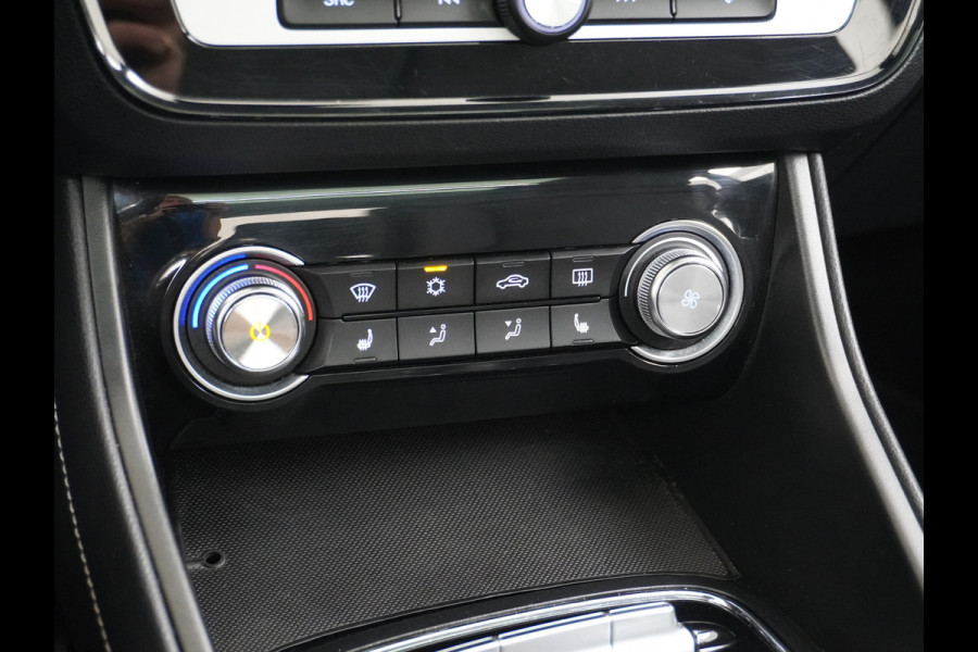 MG Mg Zs gereserveerd EV Luxury 45kWh Leer+elektr. Pano-dak Adaptive-Cr. Camera Navi Airco Apple Carplay Android Auto Stoelverwarming Lmv 17" DAB+ MG Pilot Lane Assist Bluetooth Led 1e Eigenaar Origineel Nederlandse Auto