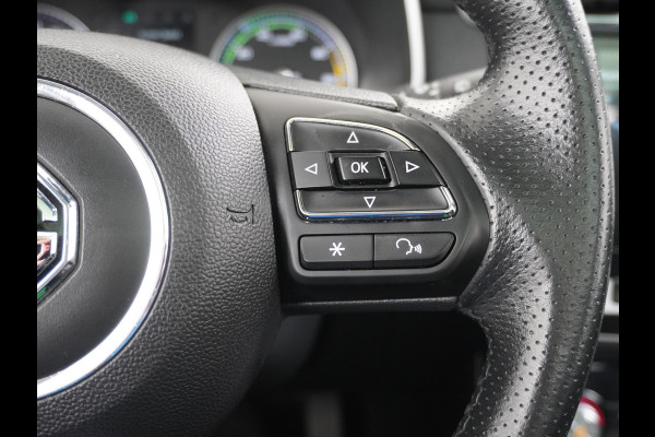 MG Mg Zs gereserveerd EV Luxury 45kWh Leer+elektr. Pano-dak Adaptive-Cr. Camera Navi Airco Apple Carplay Android Auto Stoelverwarming Lmv 17" DAB+ MG Pilot Lane Assist Bluetooth Led 1e Eigenaar Origineel Nederlandse Auto
