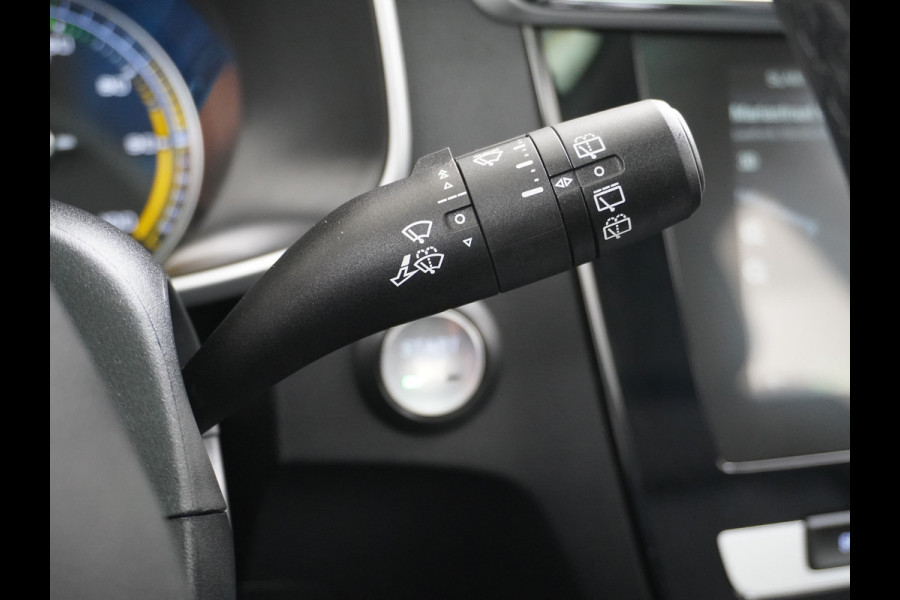 MG Mg Zs gereserveerd EV Luxury 45kWh Leer+elektr. Pano-dak Adaptive-Cr. Camera Navi Airco Apple Carplay Android Auto Stoelverwarming Lmv 17" DAB+ MG Pilot Lane Assist Bluetooth Led 1e Eigenaar Origineel Nederlandse Auto
