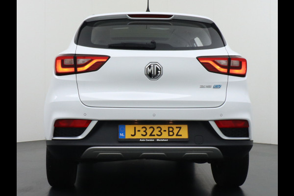 MG Mg Zs gereserveerd EV Luxury 45kWh Leer+elektr. Pano-dak Adaptive-Cr. Camera Navi Airco Apple Carplay Android Auto Stoelverwarming Lmv 17" DAB+ MG Pilot Lane Assist Bluetooth Led 1e Eigenaar Origineel Nederlandse Auto