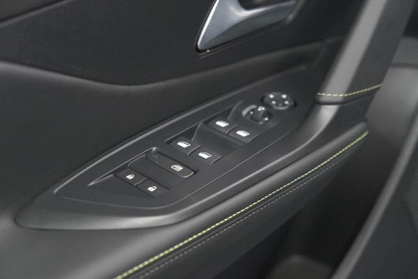 Peugeot 408 PureTech 130 EAT8 GT | 360 Camera | Adaptieve Cruise Control | Elektronische Kofferklep | Apple Carplay