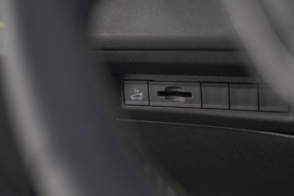 Peugeot 408 PureTech 130 EAT8 GT | 360 Camera | Adaptieve Cruise Control | Elektronische Kofferklep | Apple Carplay