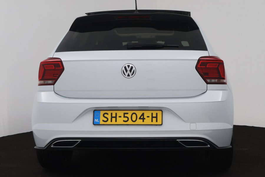 Volkswagen Polo 1.0 TSI R-line (PANORAMADAK, NAVIGATIE, STUURBEDIENING, 1e EIGENAAR, GOED ONDERHOUDEN)