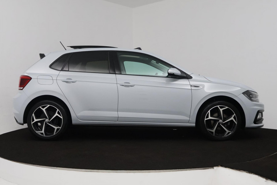 Volkswagen Polo 1.0 TSI R-line (PANORAMADAK, NAVIGATIE, STUURBEDIENING, 1e EIGENAAR, GOED ONDERHOUDEN)