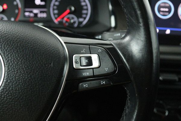 Volkswagen Polo 1.0 TSI R-line (PANORAMADAK, NAVIGATIE, STUURBEDIENING, 1e EIGENAAR, GOED ONDERHOUDEN)