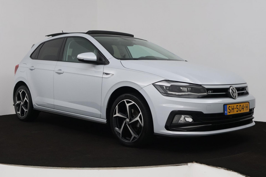 Volkswagen Polo 1.0 TSI R-line (PANORAMADAK, NAVIGATIE, STUURBEDIENING, 1e EIGENAAR, GOED ONDERHOUDEN)