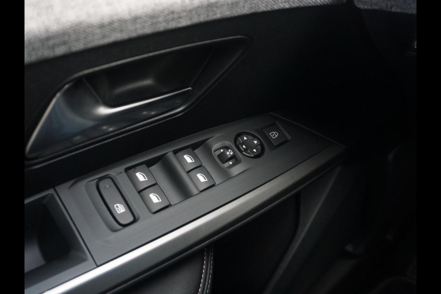 Peugeot 5008 1.2 Hybrid 136 Allure